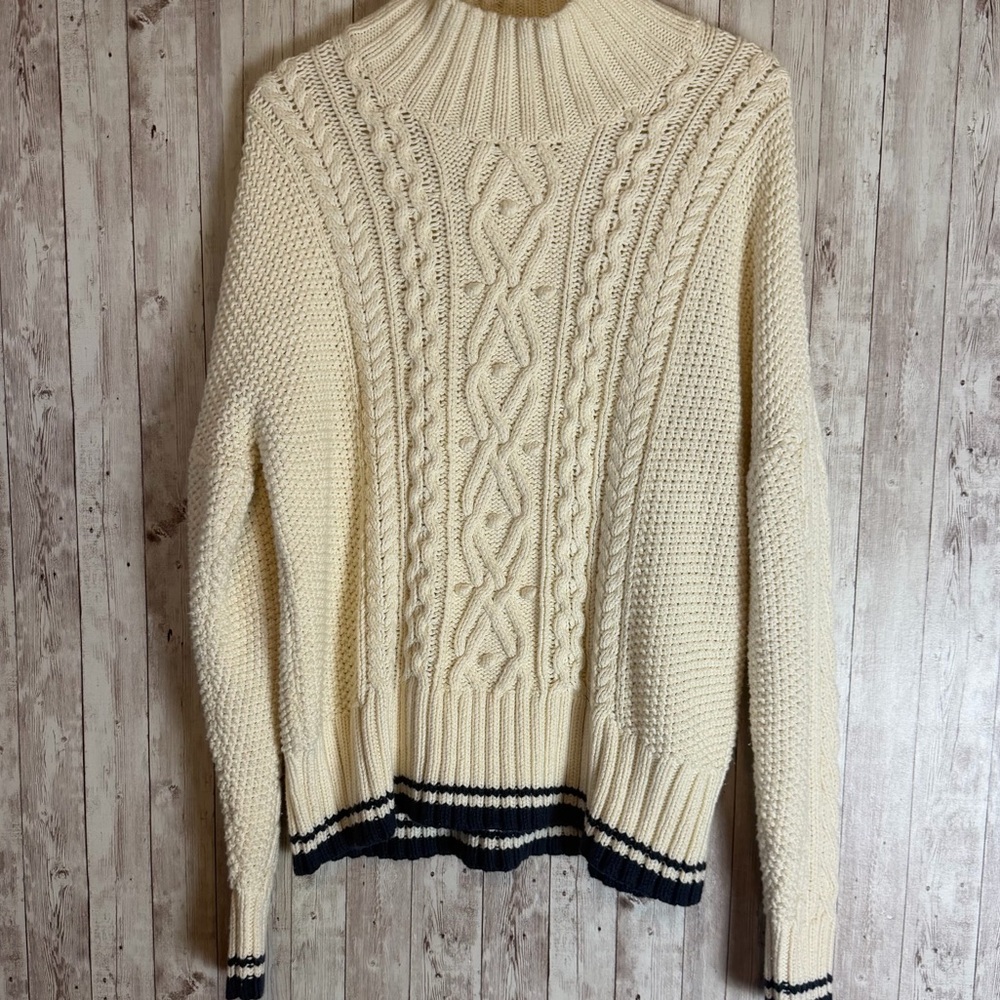 Vineyard Vines Tipped Island Cable Knit Fisherman Sweater - Picture 2 of 9